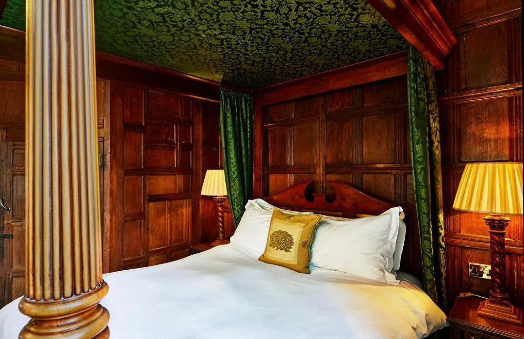 Ockenden Manor Hotel & Spa-1