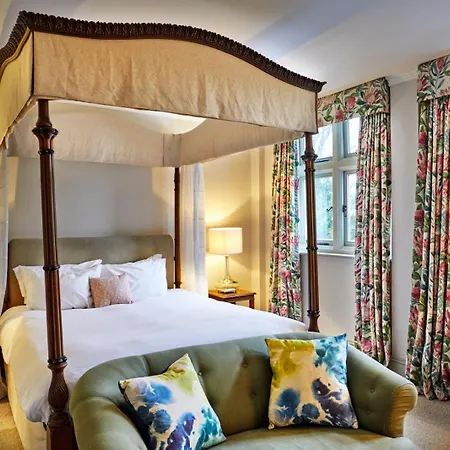 Ockenden Manor Hotel & Spa-2